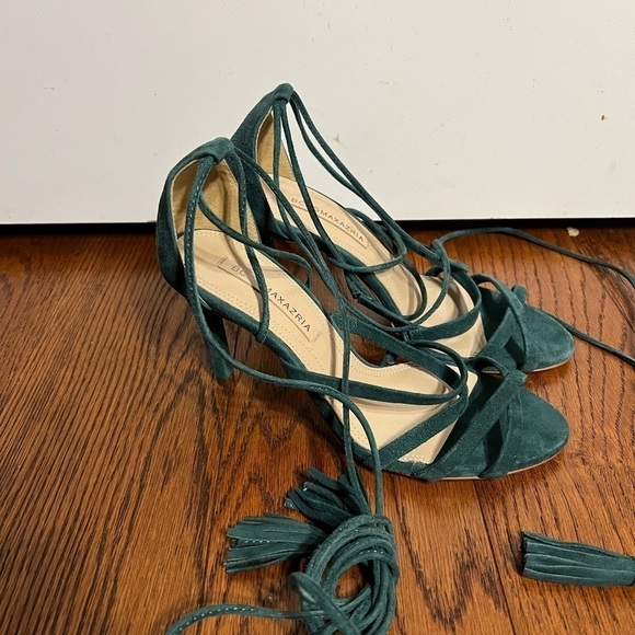 BCBGMAXAZRIA Green Suede High Heels Sz 36 Tassel Ankle Wrap - Picture 4 of 9